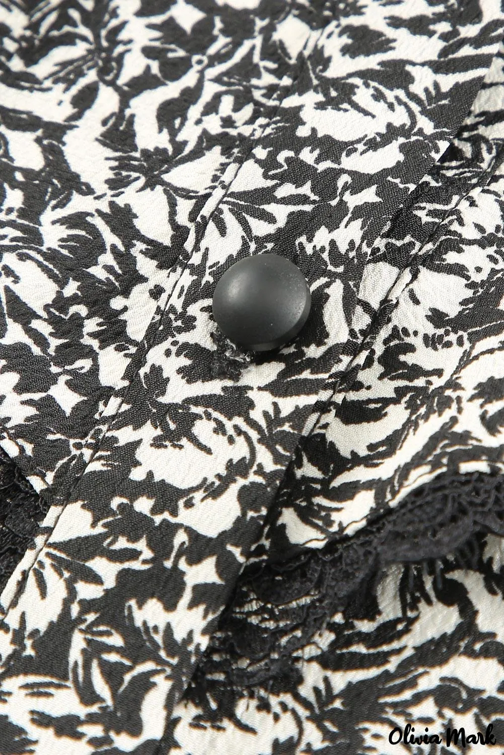 Deanwangkt - Black French shirt with floral print and ruffles