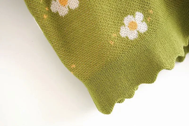 FLORAL PATTERN CROPPED TOP
